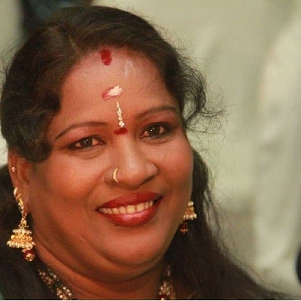 நாட்டுப்புற பாடகி சின்னப்பொண்ணு