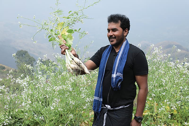 விவசாய வேலைகளில் நடிகர் அருண்