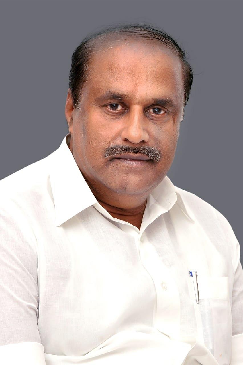 வேடசந்தூர் தி.மு.க எம்.எல்.ஏ காந்திராஜன்