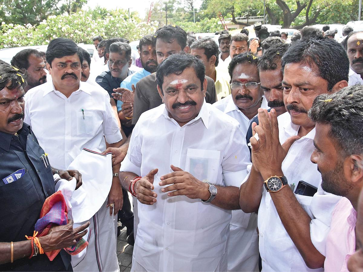 எடப்பாடி பழனிசாமி