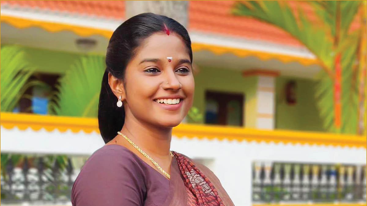 சுந்தரி சீரியல் கேப்ரில்லா செலஸ்