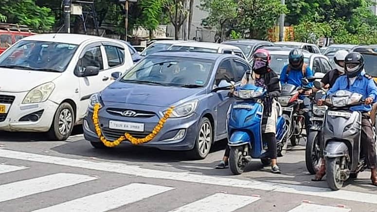 Traffic: பெற்றோர்களே, 18 வயதாகாத சிறுவர்கள் வாகனம் ஓட்டினால்… கன்னா பின்னா  அபராதத்துடன் RC ரத்து! | Vehicle RC may be suspend If minor drives car or  bike in TN - Vikatan