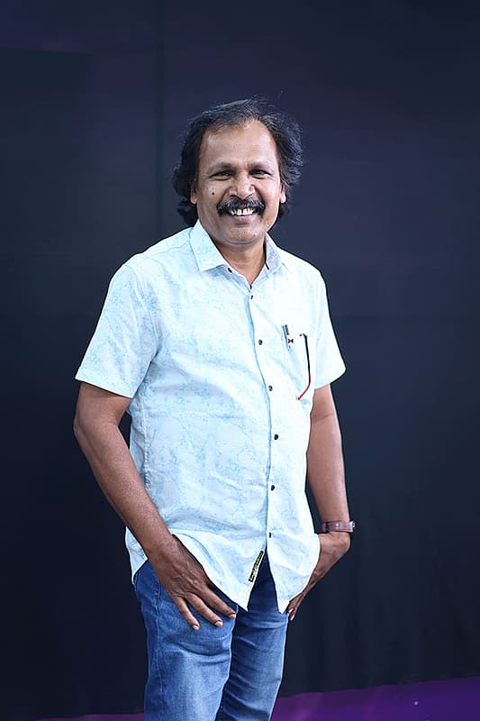 அழகிய பெரியவன்