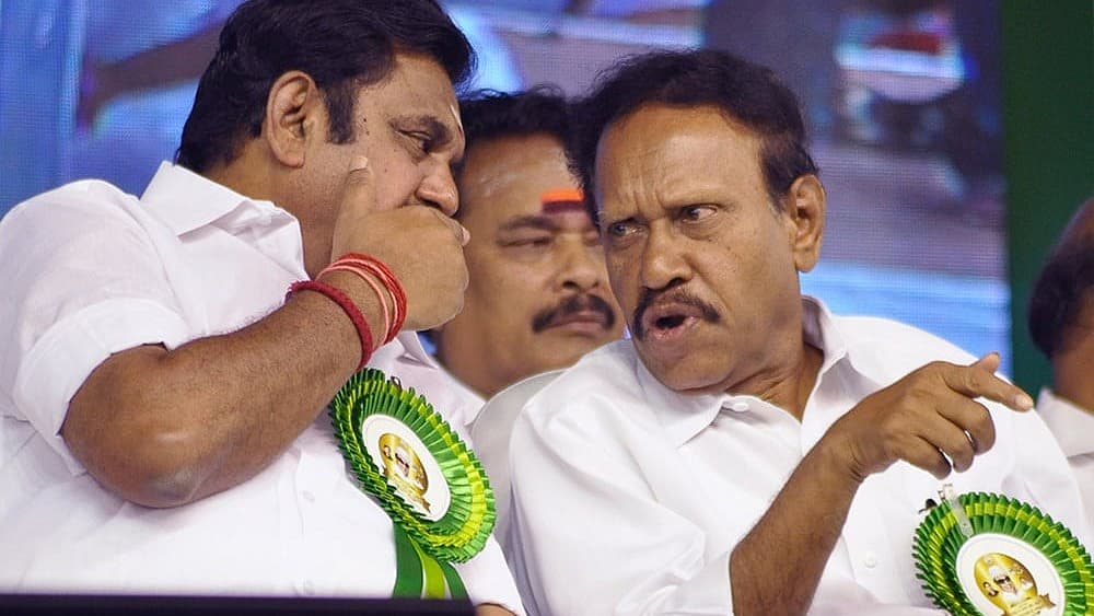 எடப்பாடி பழனிசாமி, தம்பிதுரை