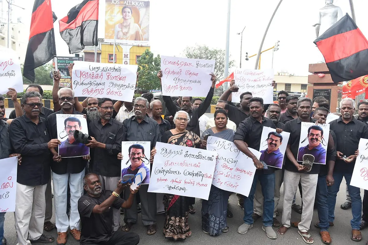 சீமானுக்கு எதிர்ப்பு தெரிவித்த தந்தை பெரியார் திராவிடர் கழகத்தினர்