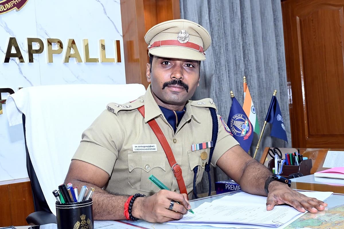 மாவட்ட காவல் கண்காணிப்பாளர் நாக செல்வரத்தினம்