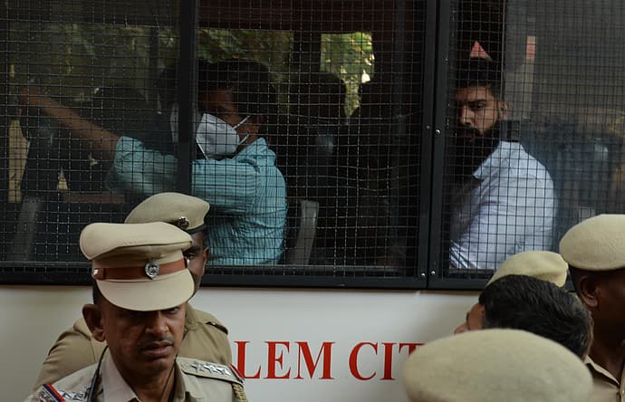 vikatan%2F2025-05-13%2F9sqxh4xf%2FWhatsA