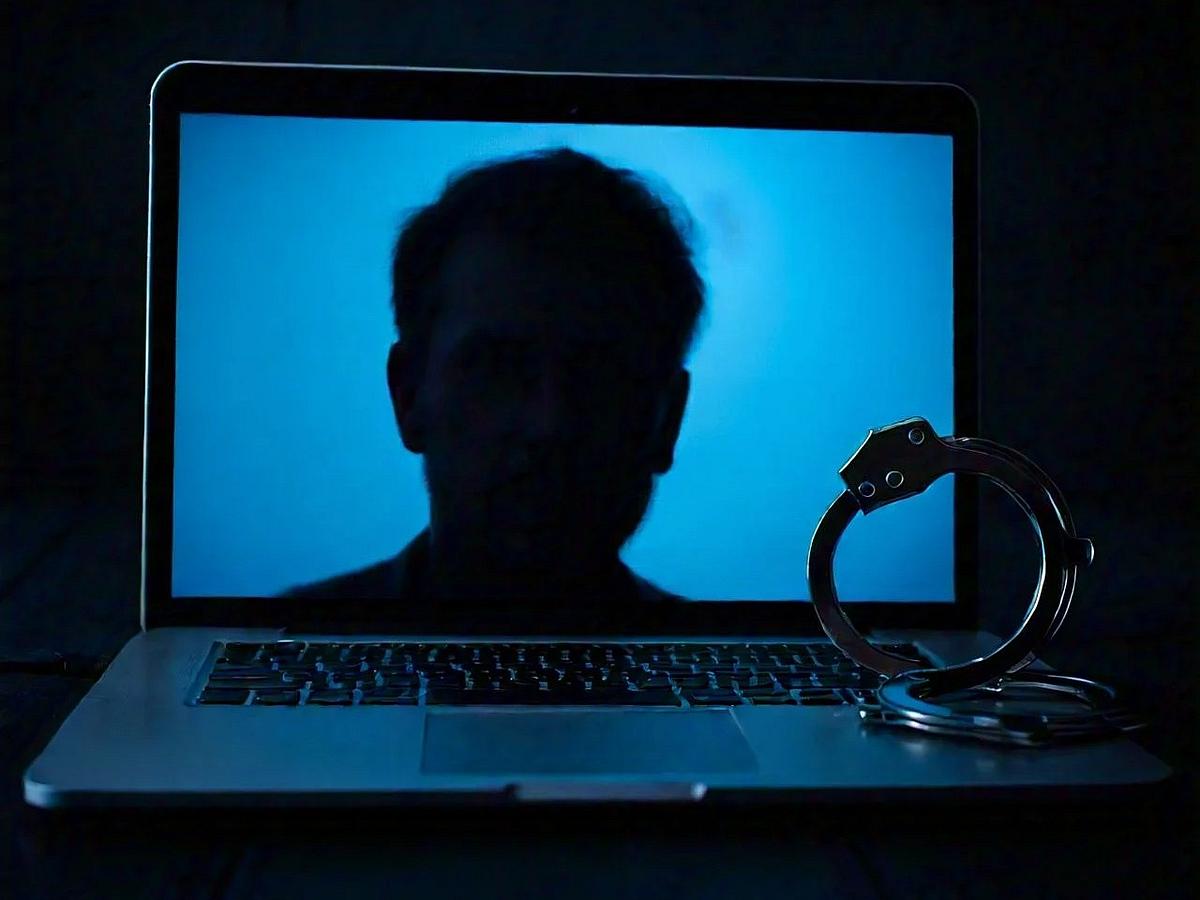 டிஜிட்டல் அரஸ்ட் மோசடிகள்