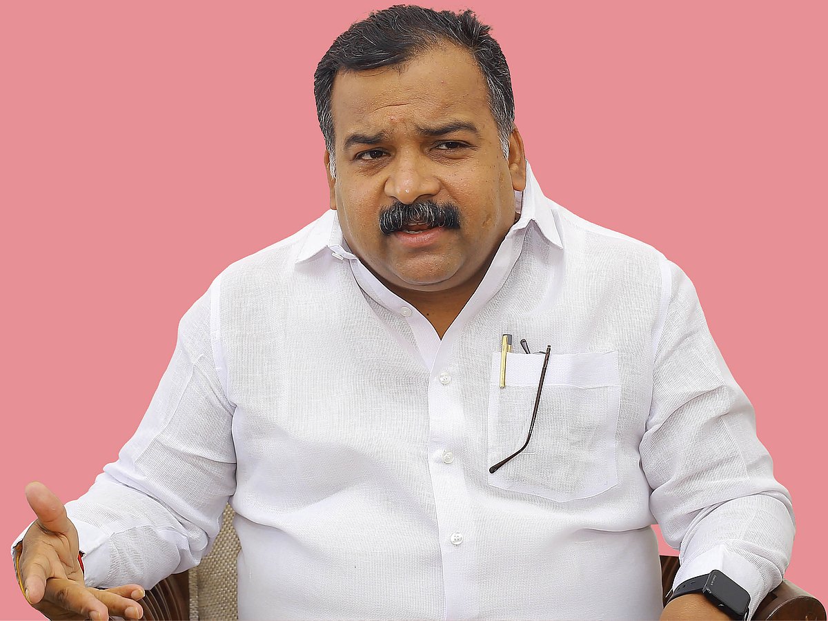 Junior Vikatan - 19 November 2025 - “வாக்குகளைத் திருட, ரூம் போட்டு  யோசிக்கிறது பா.ஜ.க!” - காங். எம்.பி மாணிக்கம் தாகூர் | congress mp Manickam  Tagore interview - Vikatan