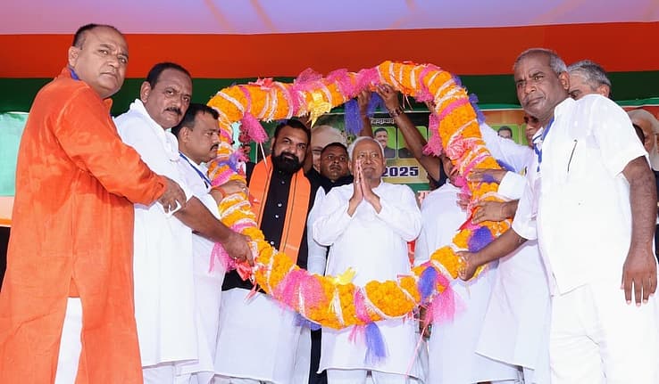 Nithish Kumar : 'தேர்தலில் போட்டியிடாமலேயே 10 வது முறையாக முதல்வர்!' - எப்படி சாதிக்கிறார் நிதிஷ்?