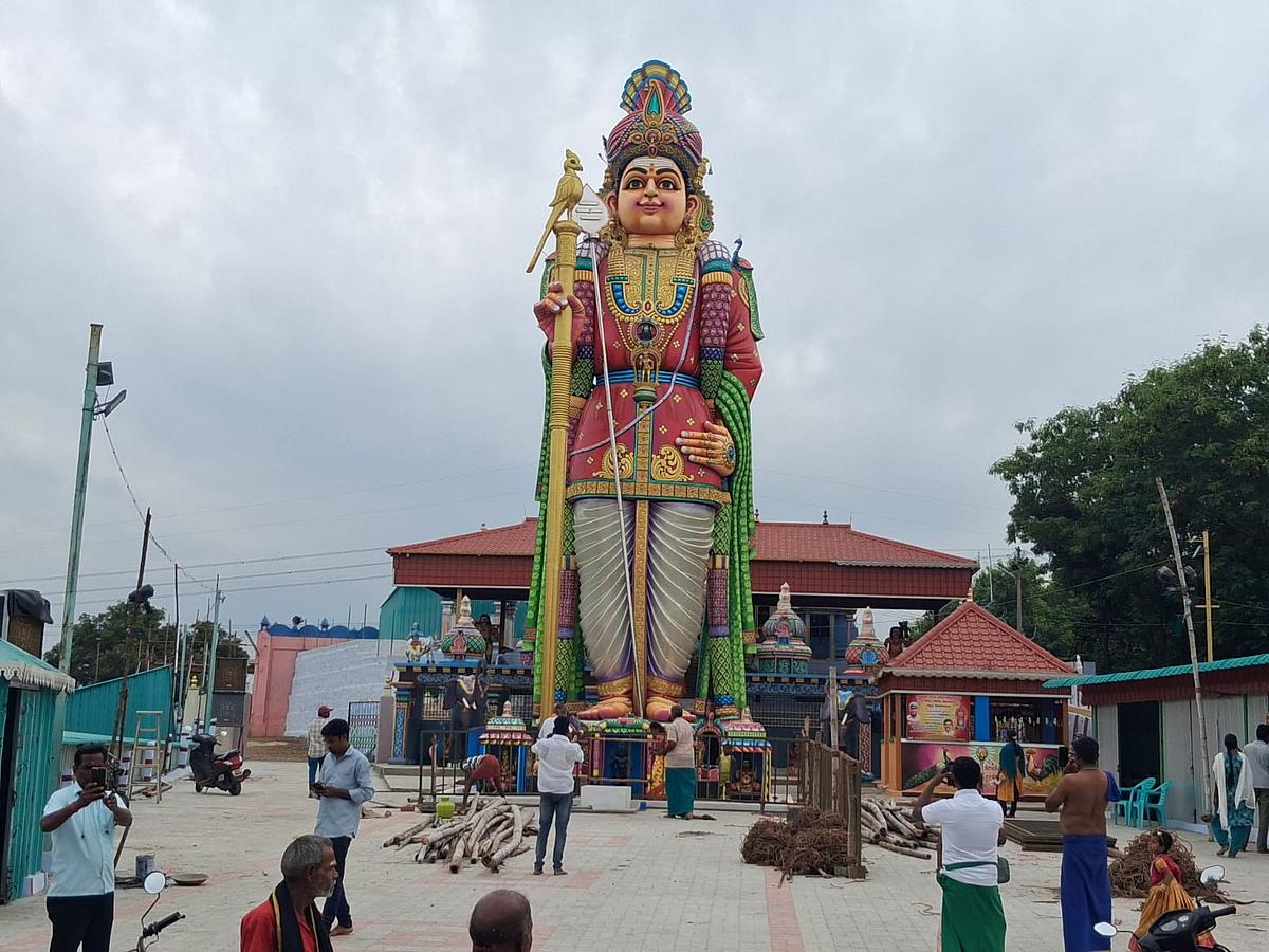 56 அடி முருகர் சிலை