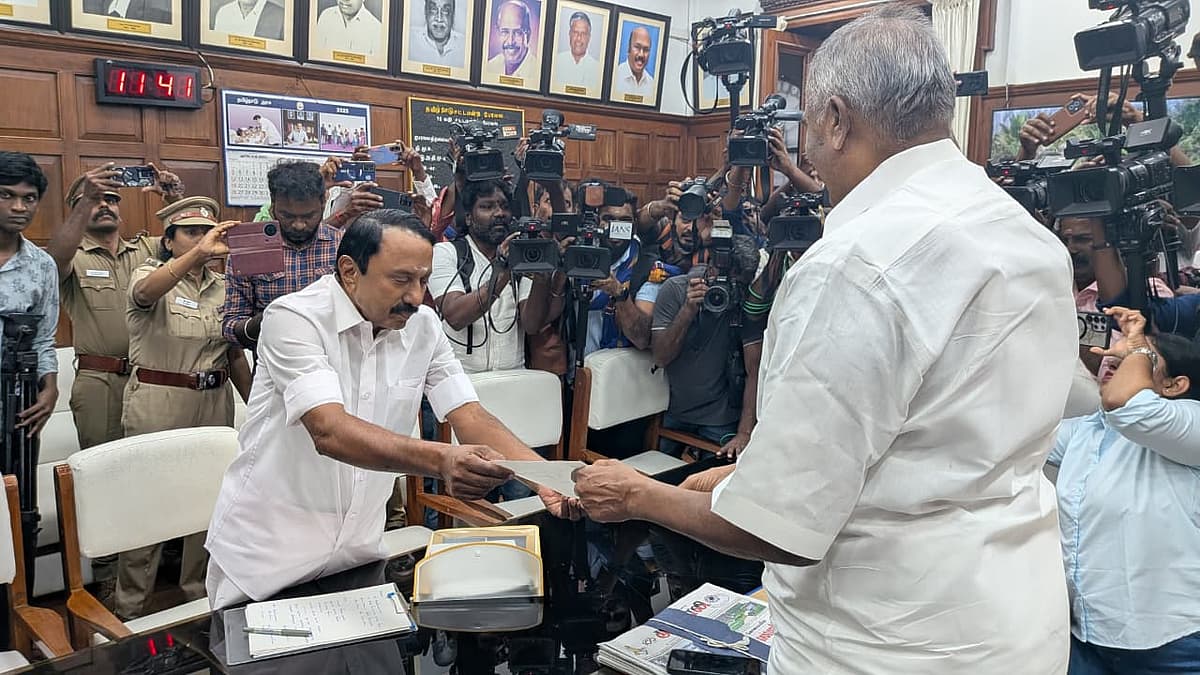 செங்கோட்டையன் ராஜினாமா