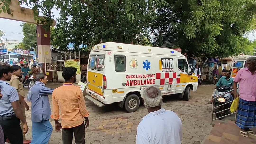 மருத்துவமனைக்கு அழைத்துவரப்பட்ட 108 ஆம்புலன்ஸ்