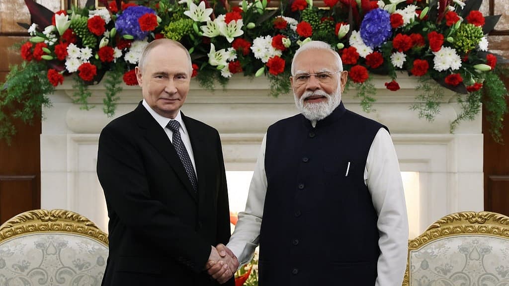 ரஷ்ய அதிபர் புதின் - இந்திய பிரதமர் மோடி