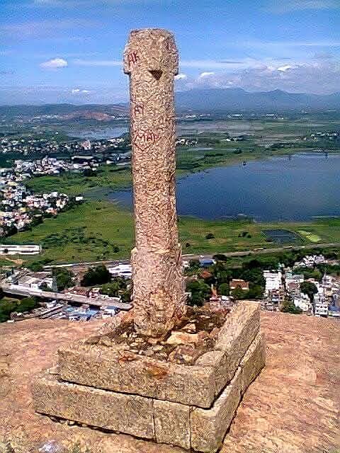 திருப்பரங்குன்றம் தூண்