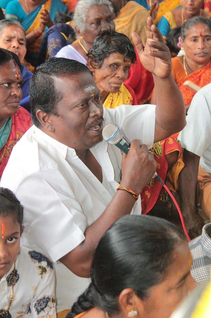 தலைமைப் பாடகர் அண்ணாத்துரை