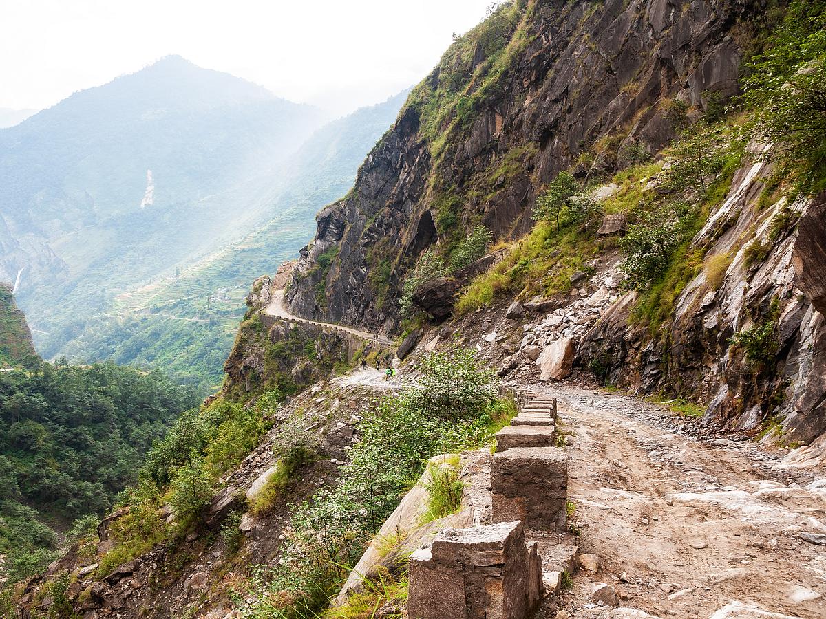 மயிலாடும்பாறை