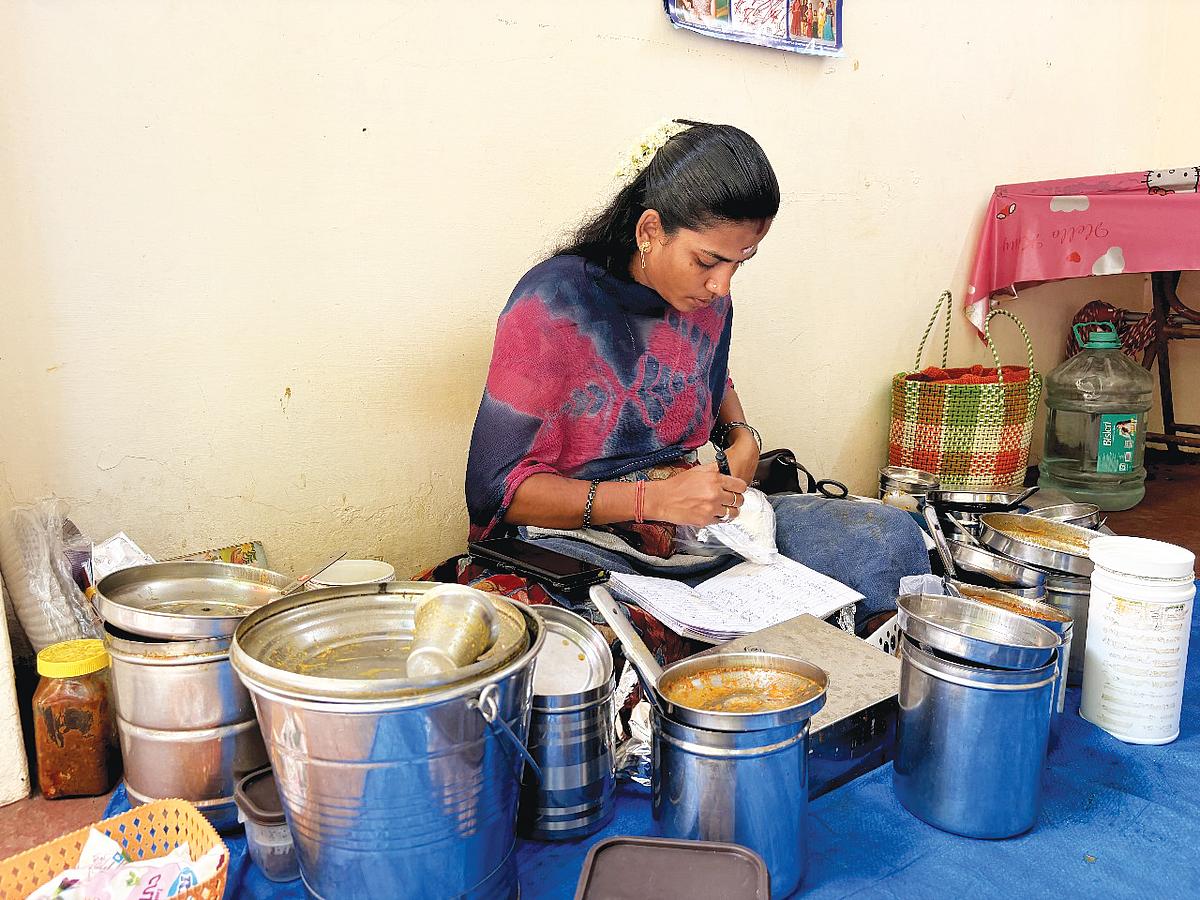 லட்சுமி பிரியா