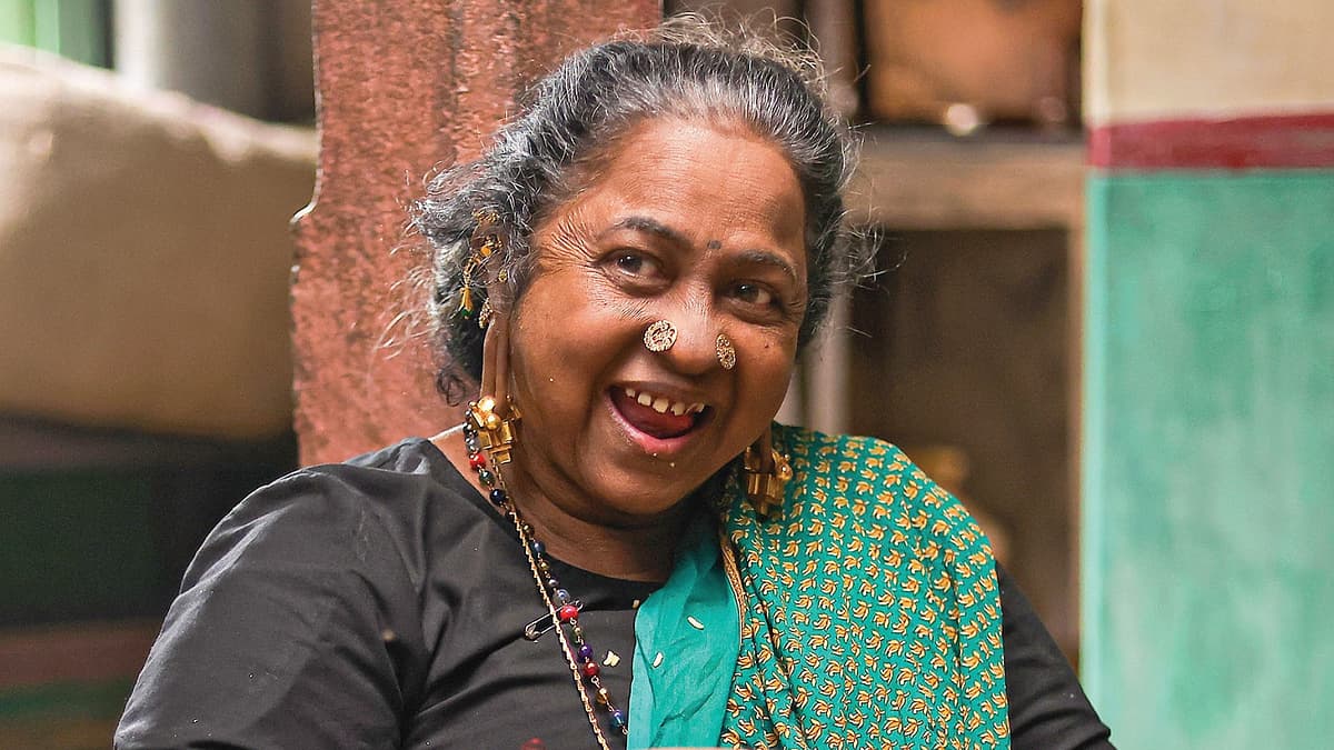 ‘தாய் கிழவி' படத்தில்