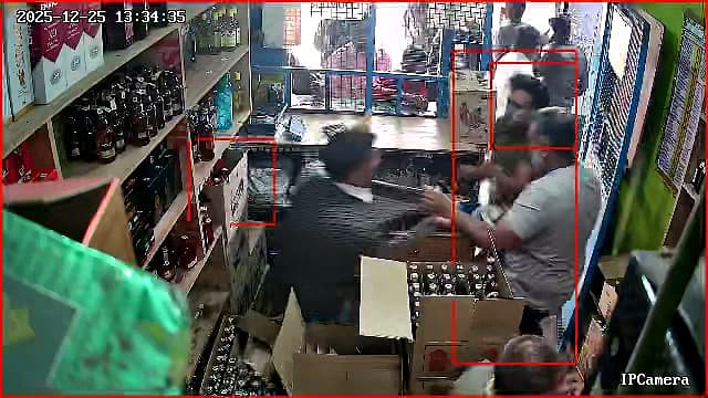 தாக்குதல் தொடர்பான வீடியோ காட்சி