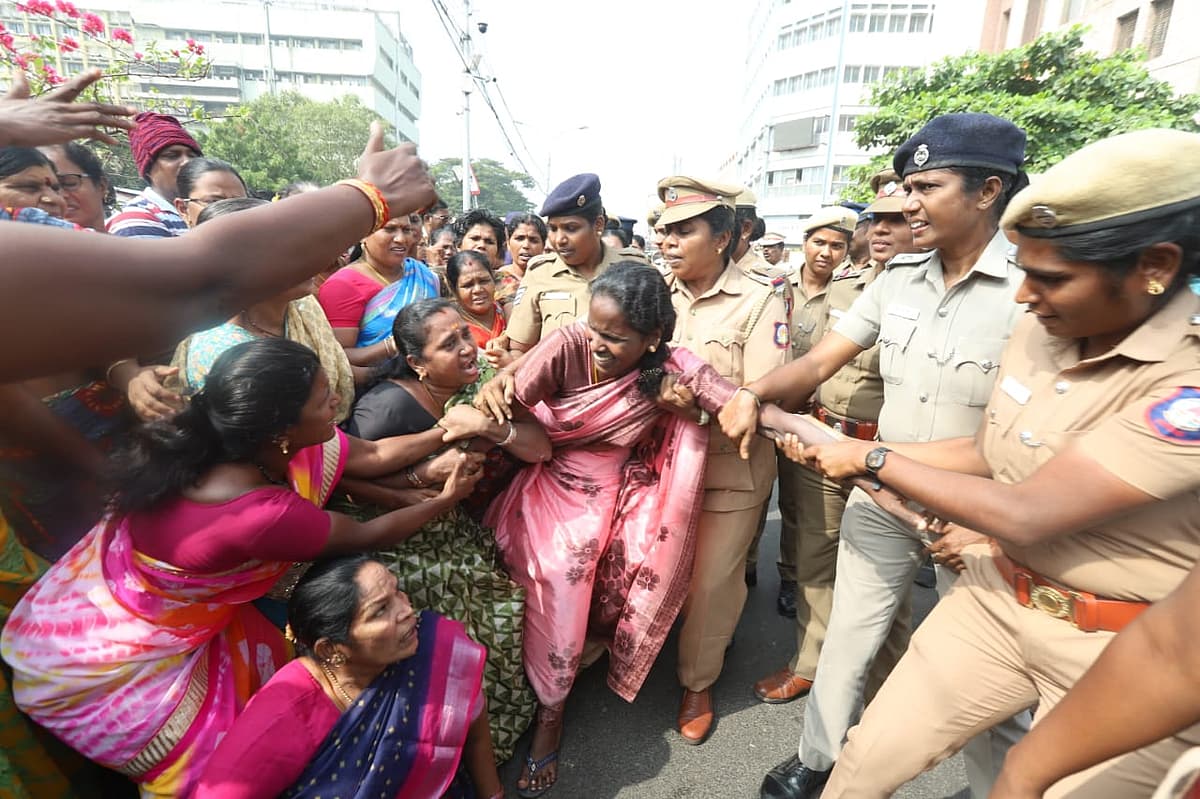 தூய்மைப் பணியாளர்கள் போராட்டம்