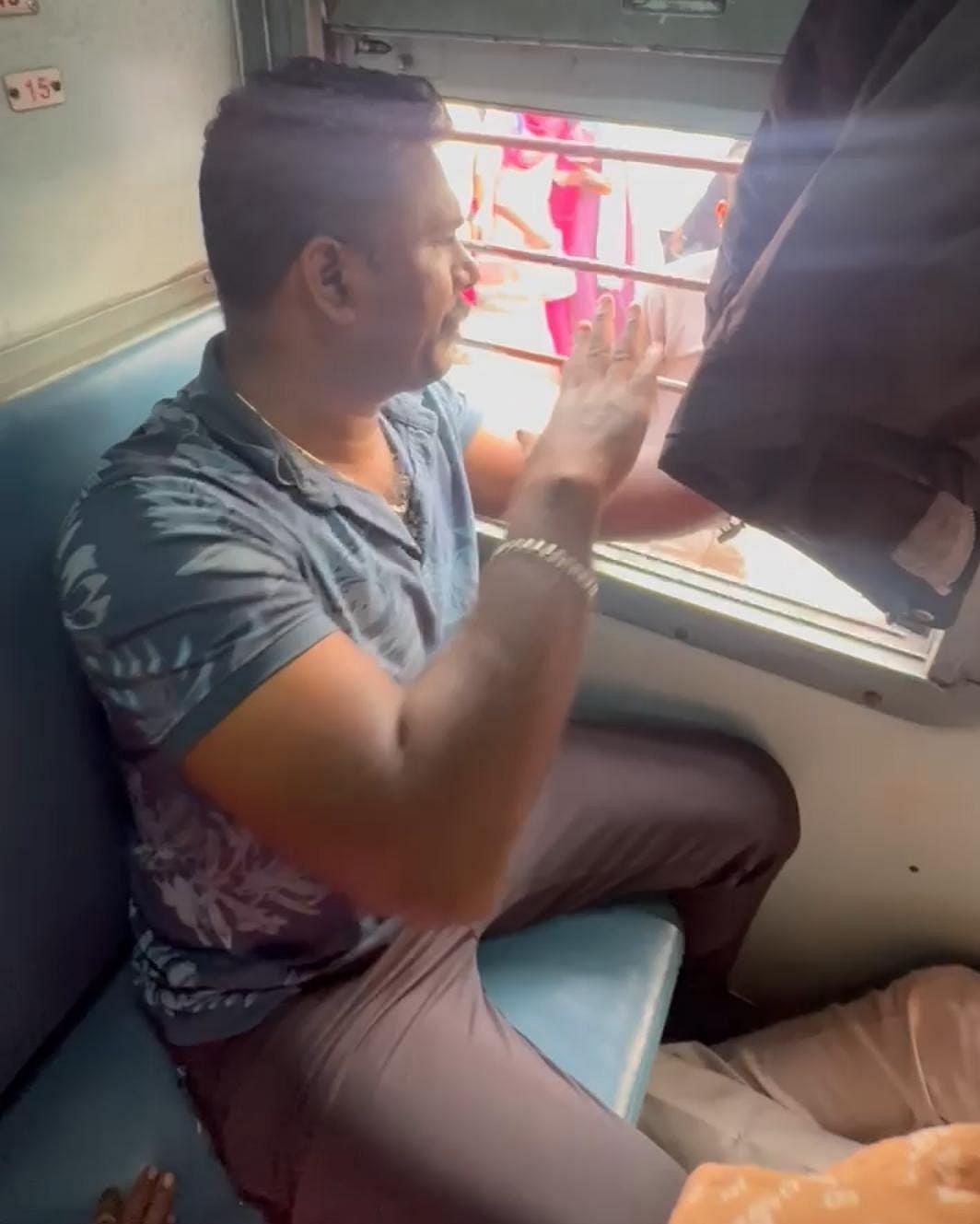 காவலர் ஷேக் முகமத்