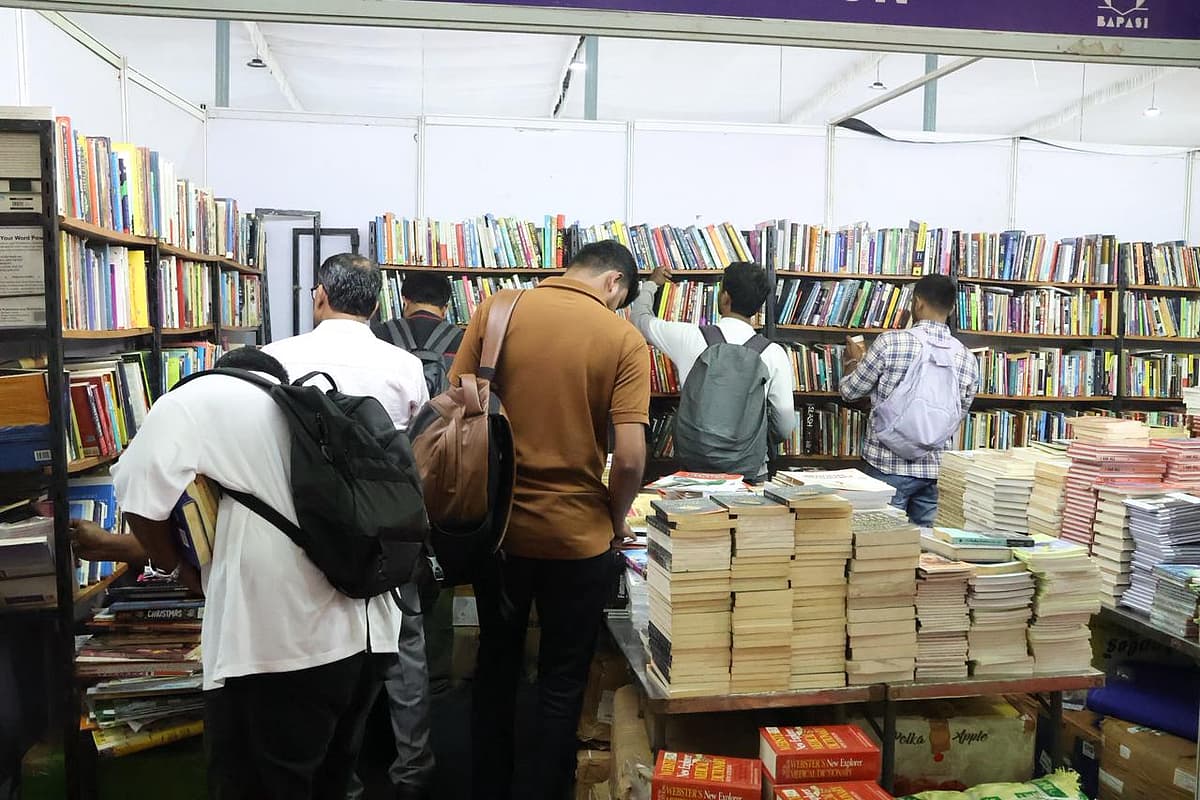 எழுத்தாளர் நிவேதிதா லூயிஸ்