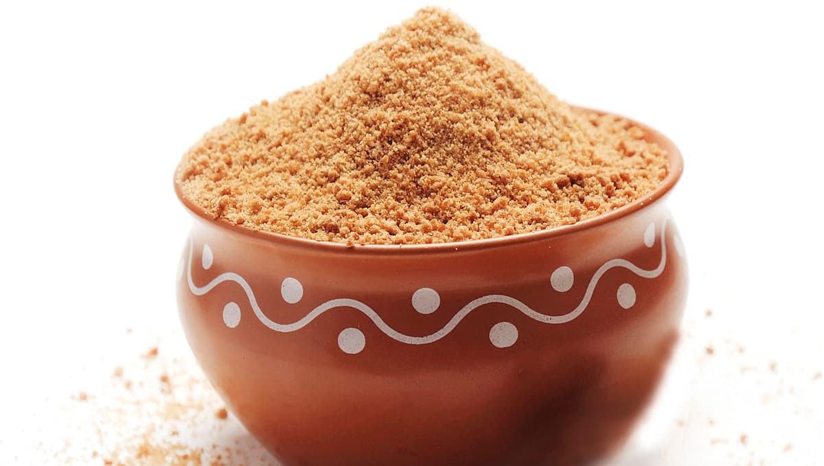 'காம்ப்ளக்ஸ் கார்போஹைட்ரேட்' நிறைந்த வெல்லம், பனைவெல்லம் அல்லது நாட்டுச்சர்க்கரையைப் பயன்படுத்தலாம்.