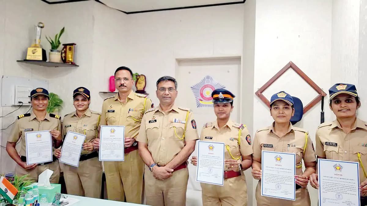 குடும்பத்தோடு சேர்த்து வைத்தபோலீஸார்