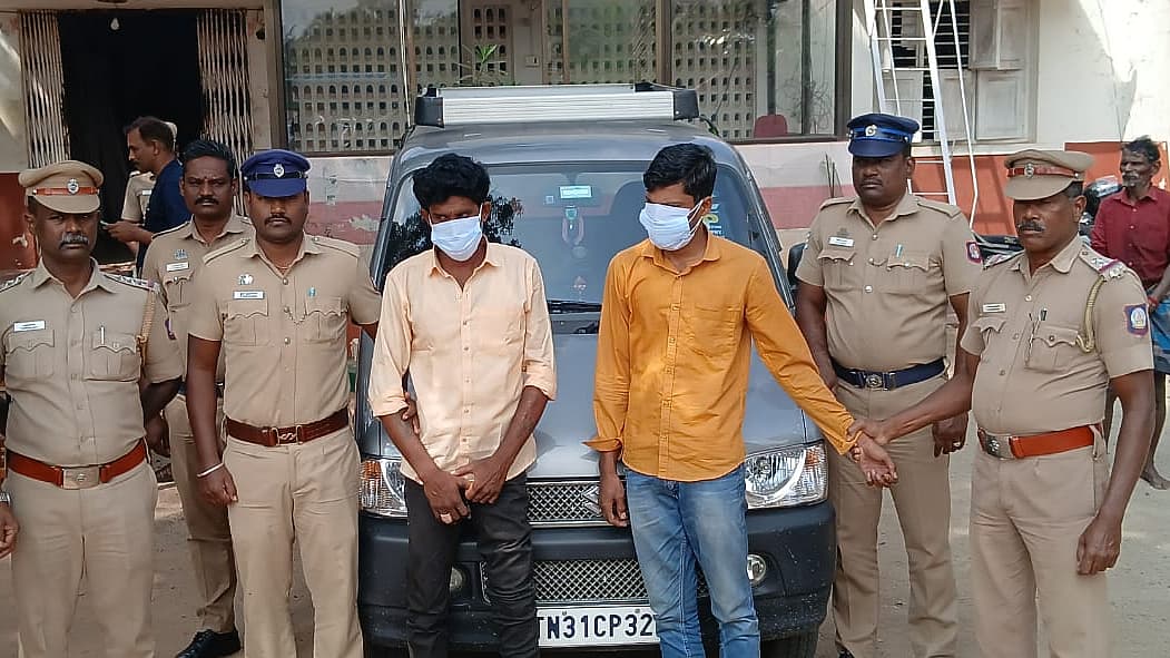 கைது செய்யப்பட்டவர்கள்