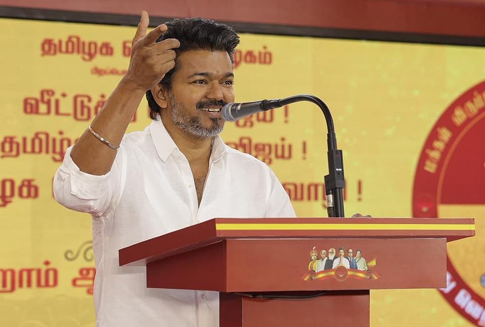 தவெக தலைவர் விஜய்