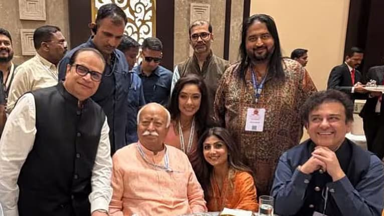 பாலிவுட் பிரபலங்களுடன் மோகன் பகவத்