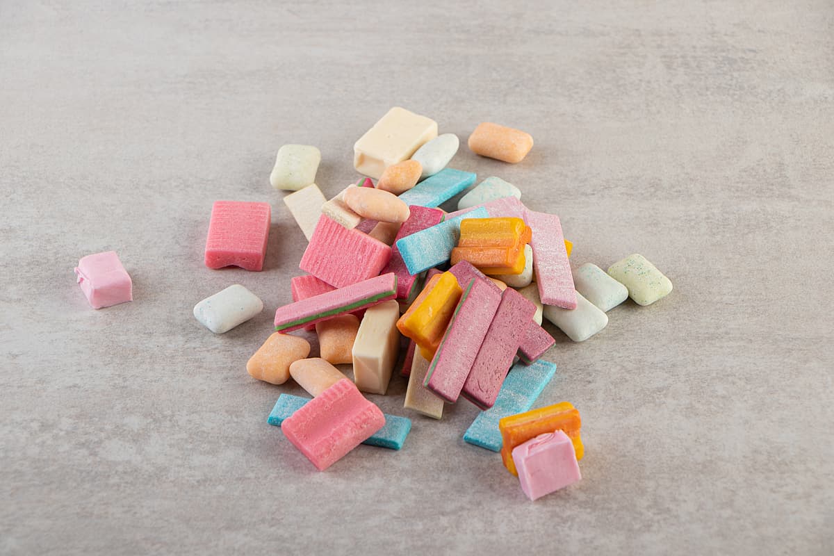 சூயிங்கத்தில் சேர்க்கப்படுகிற பசையை நம் உடலால் செரிக்க முடியாது.