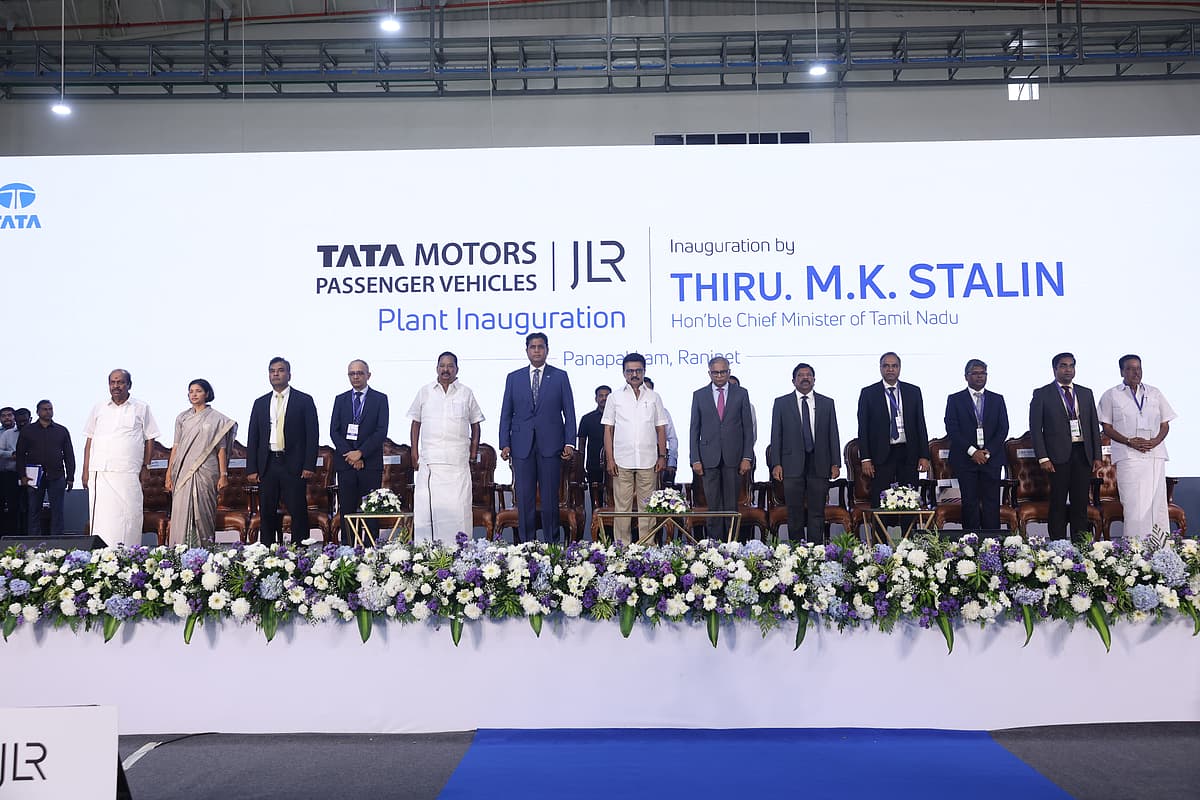 Tata: ரூ.9000 கோடி முதலீடு - ஜாகுவாரும் லேண்ட்ரோவரும் நம்மூரில் பிறக்கப்போகுது! என்ன ஸ்பெஷல்?