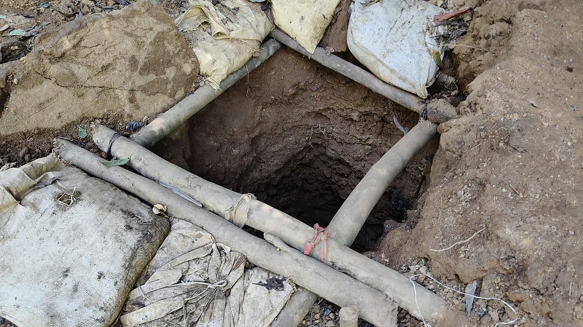 சட்டவிரோத தங்க சுரங்கங்கள்