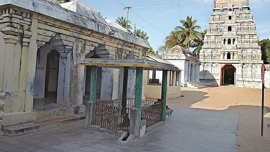 வடகுரங்காடுதுறை தயாநிதீஸ்வரர் கோயில்