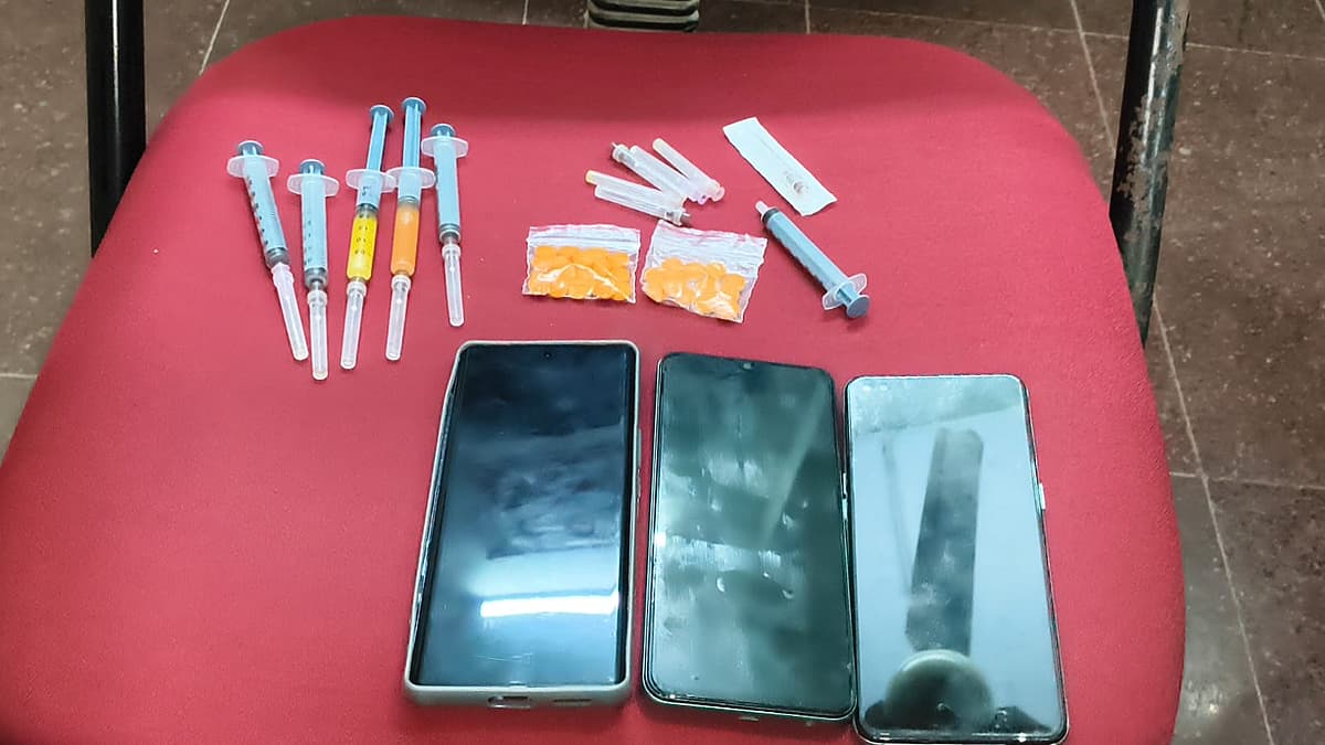 போதை ஊசிகள் விற்பனை