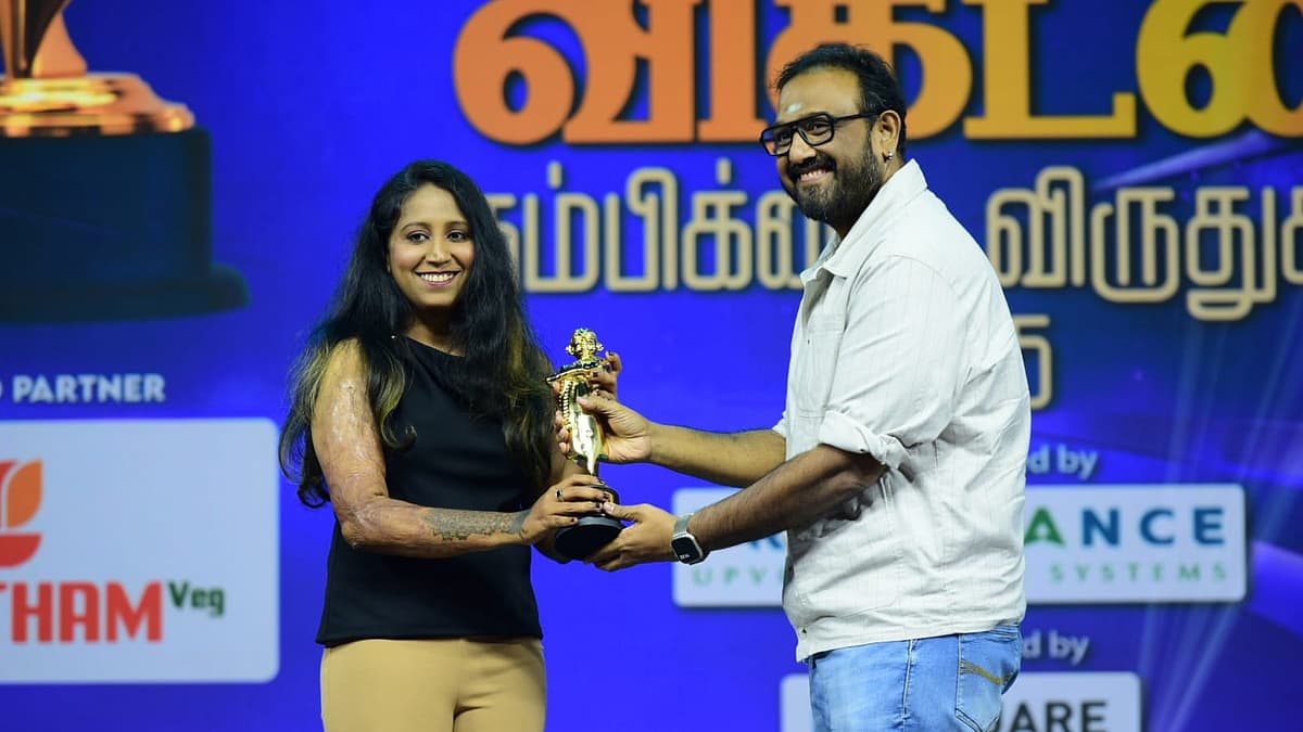 Ananda Vikatan Nambikkai Awards - Siruthai Siva