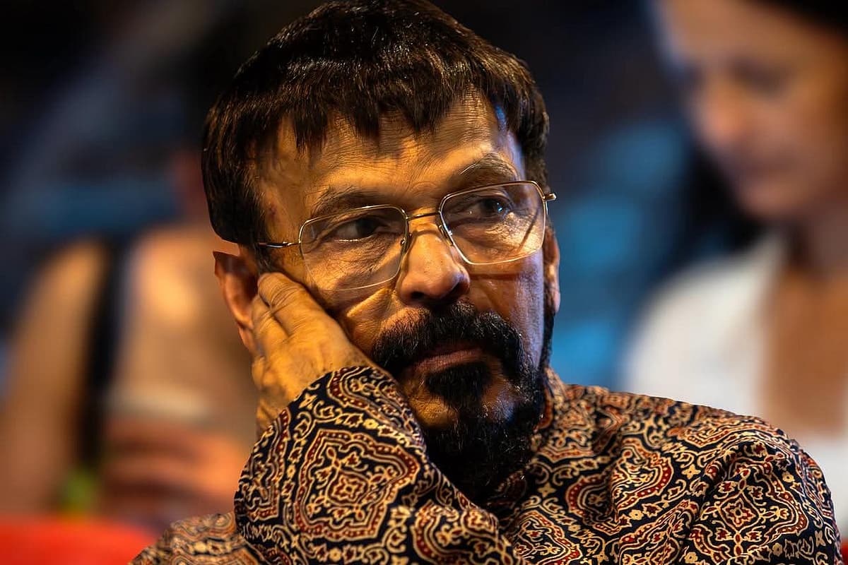 எழுத்தாளர் எதிரன் கதிரவன்