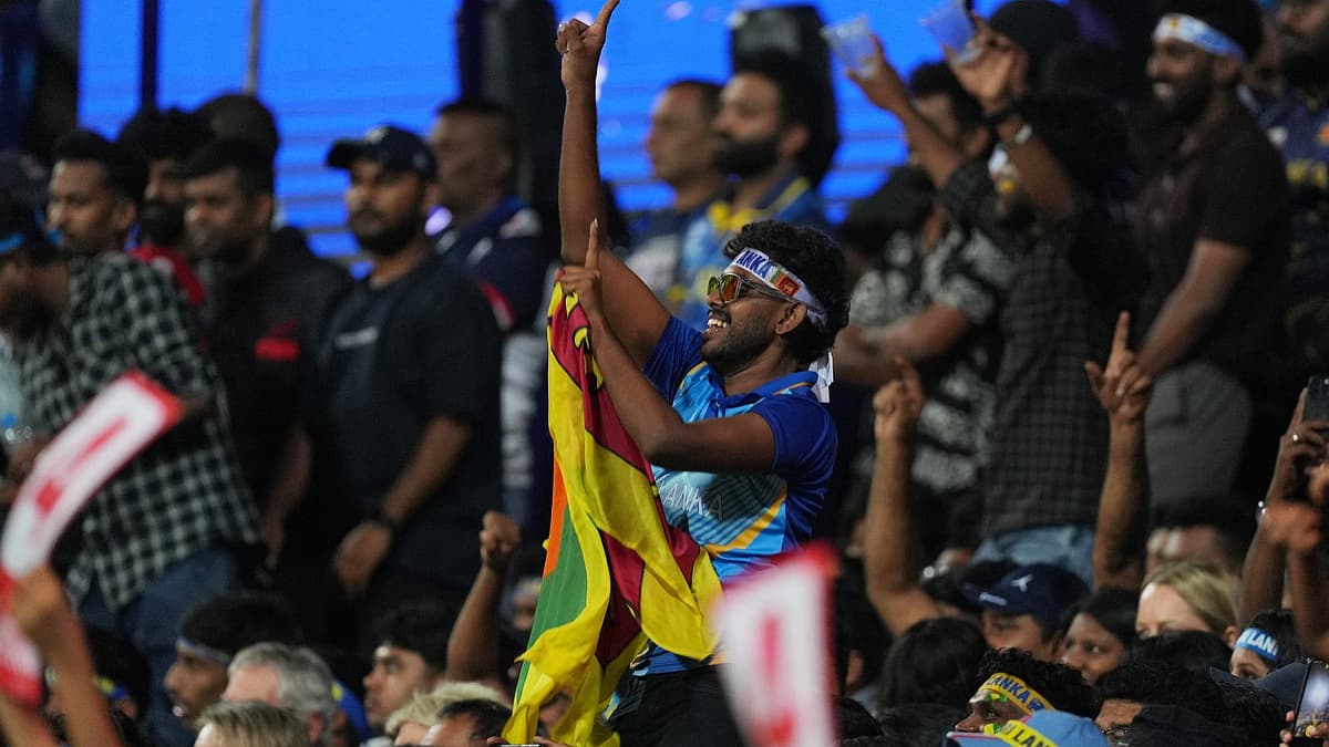 SL vs Aus : ஆஸ்திரேலியாவுக்கு அடி மேல் அடி... முதல் சுற்றோடு வெளியேறுகிறதா?