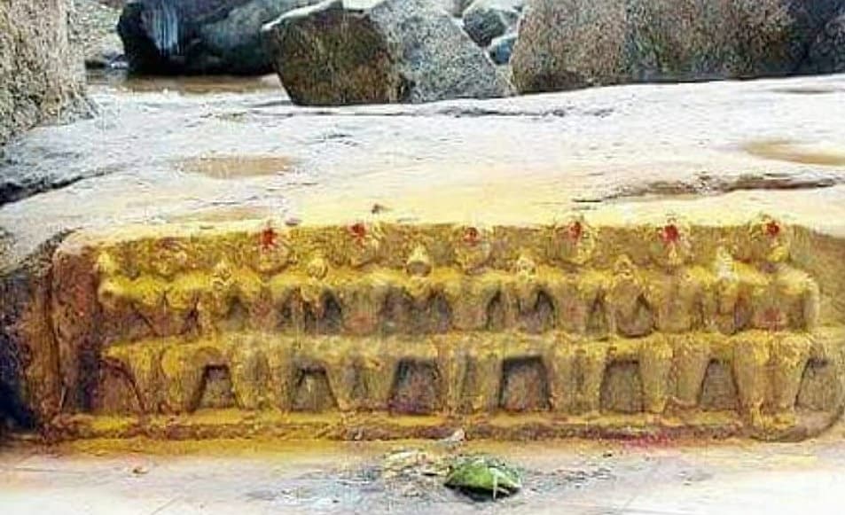 திருமூர்த்திமலை அமணலிங்கேஸ்வரர் கோயில் சப்தகன்னியர்