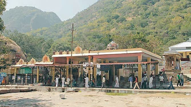 திருமூர்த்திமலை அமணலிங்கேஸ்வரர் கோயில்