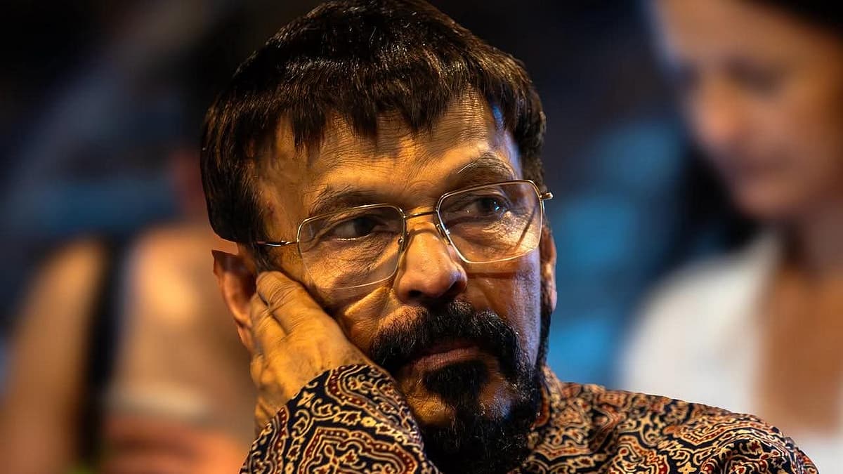 எழுத்தாளர் எதிரன் கதிரவன்