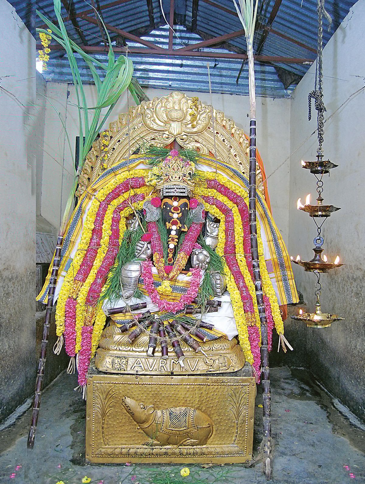 கும்பகோணம் கரும்பாயிரம் கொண்ட விநாயகர்