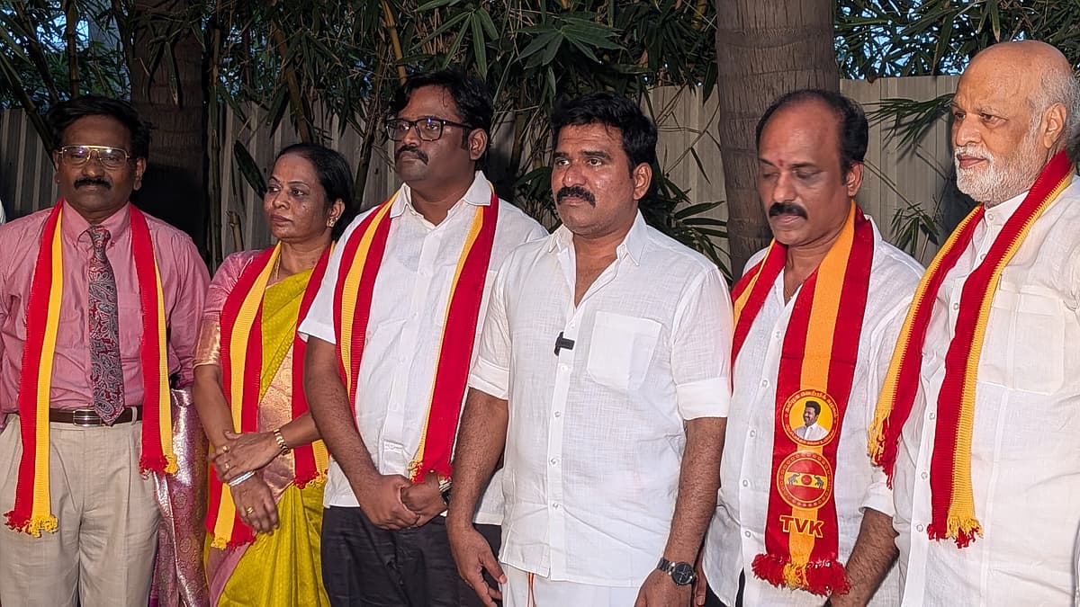 தவெகவில் இணைந்தவர்கள்