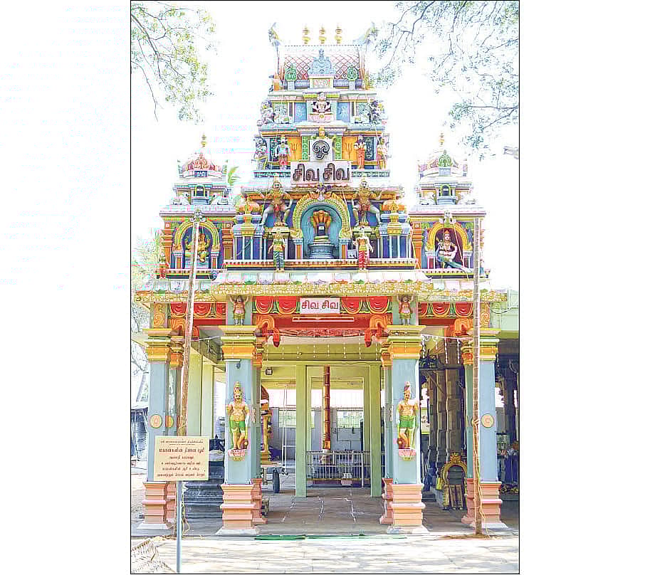 கொம்மடிக்கோட்டை ஸ்ரீவாலை திருக்கோயில்