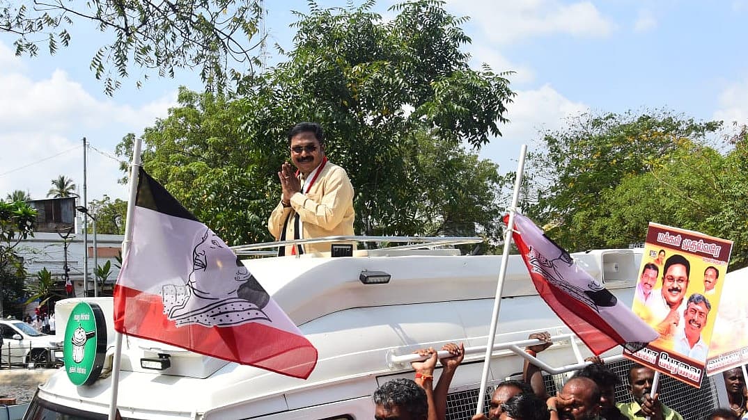 டி.டி.வி.தினகரன்