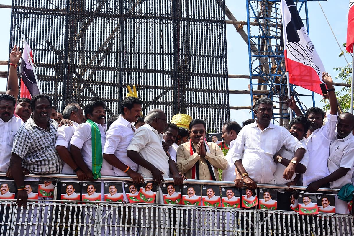 டி.டி.வி.தினகரன்