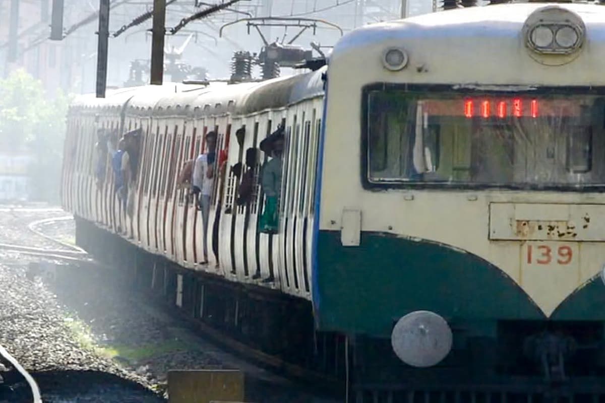 ரயில் சேவை பாதிப்பு