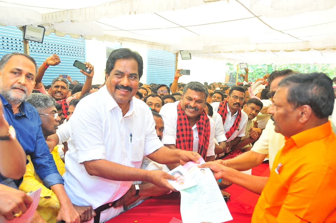 மூர்த்தி